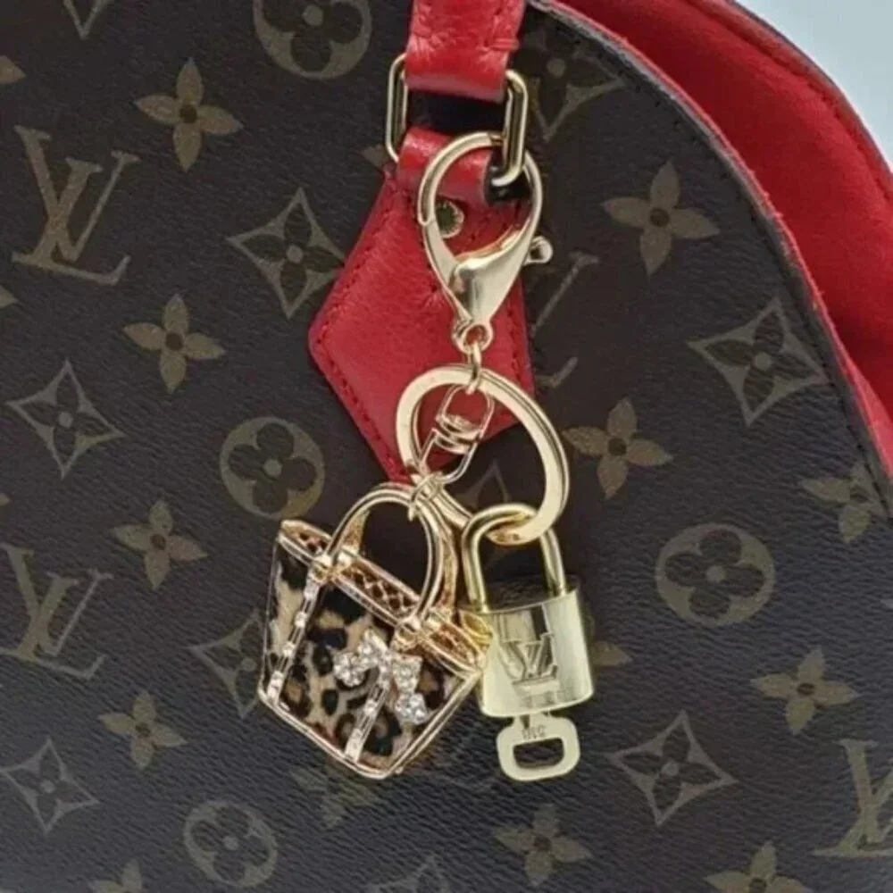 Authentic Louis Vuitton Gold Lock 🔒 Keychain Bag Unbranded Leopard Charm LV